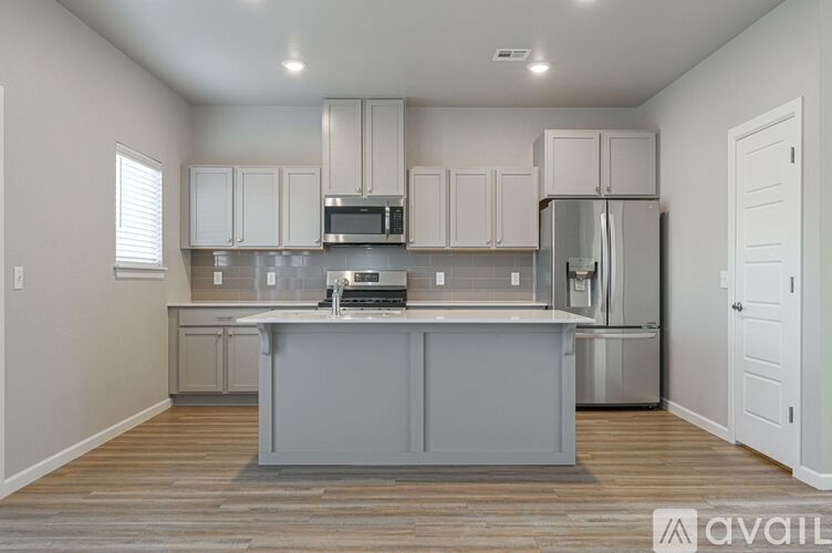 13505 Bluejacket Dr 3 Beds Townhouse for Rent - Photo gallery 4