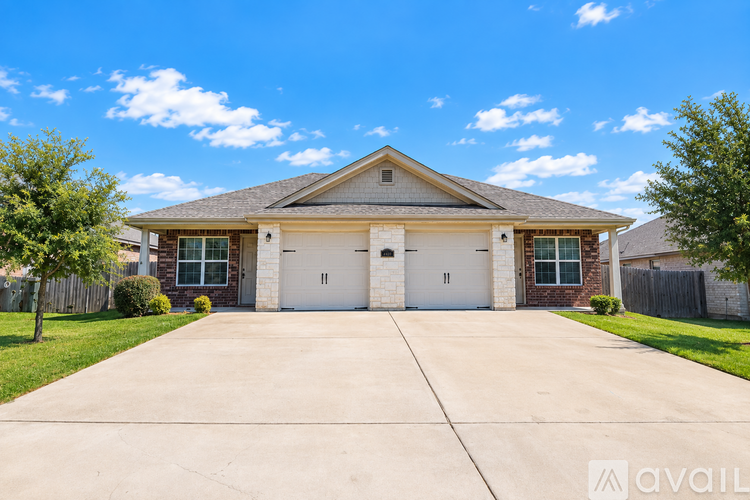 620 Paseo Del Plata Dr 3 Beds Apartment for Rent - Photo gallery 1