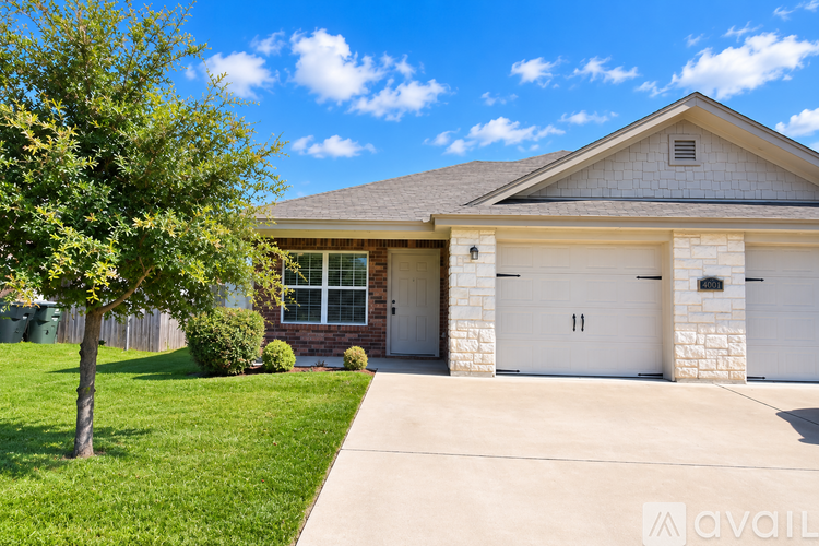 620 Paseo Del Plata Dr 3 Beds Apartment for Rent - Photo gallery 3