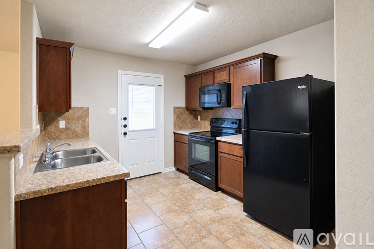 620 Paseo Del Plata Dr 3 Beds Apartment for Rent - Photo gallery 4