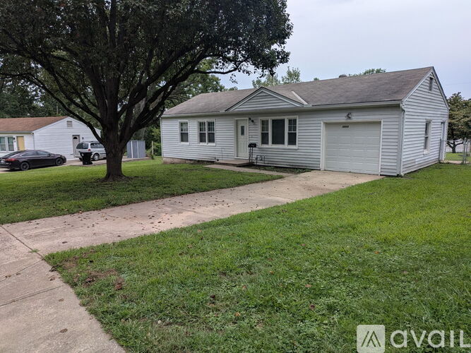 3805 N Osage St 3 Beds Single Family Home for Rent - Photo gallery 4