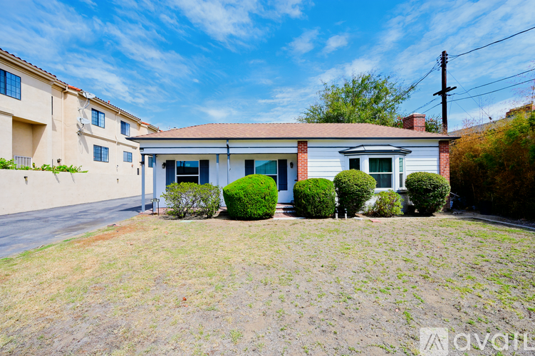 475 Fairview Avenue 4 Beds Single Family Home for Rent - Photo gallery 3