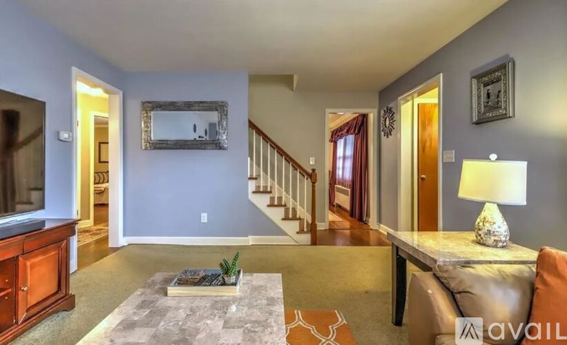 815 Ruth Street 4 Beds Single Family Home for Rent - Photo gallery 5