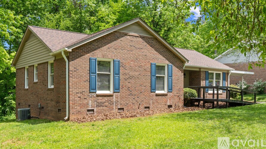 3904 Langdon Dr 3 Beds Single Family Home for Rent - Photo gallery 3
