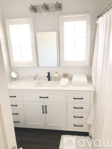 10802 Howard Street 2 Beds Single Family Home for Rent - Photo gallery 4
