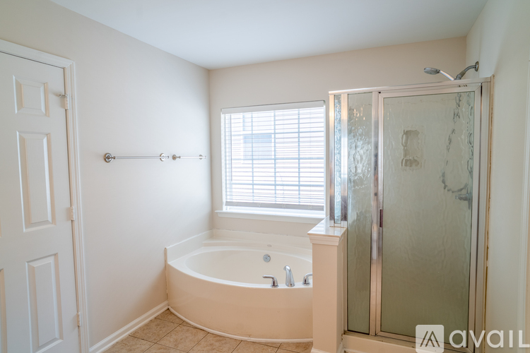 9411 Seamill Rd 3 Beds Single Family Home for Rent - Photo gallery 3