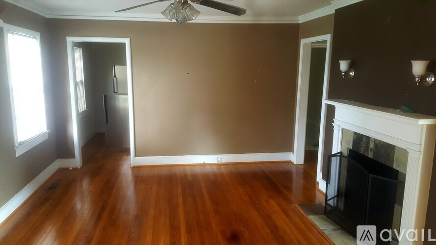 1915 South Mint Street 3 Beds Single Family Home for Rent - Photo gallery 2