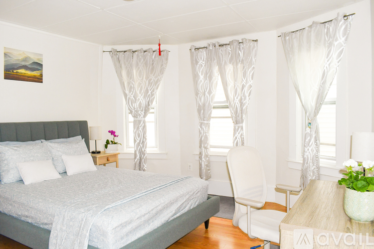 380 Ferry St 4 Beds Apartment for Rent - Photo gallery 3