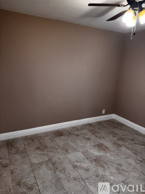 419 West Palm Street 3 Beds Single Family Home for Rent - Photo gallery 4