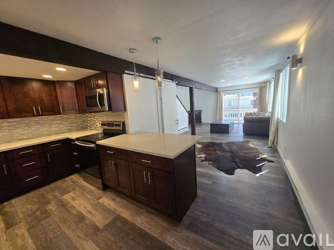 801 Northwood Boulevard 3 Beds Single Family Home for Rent - Photo gallery 1
