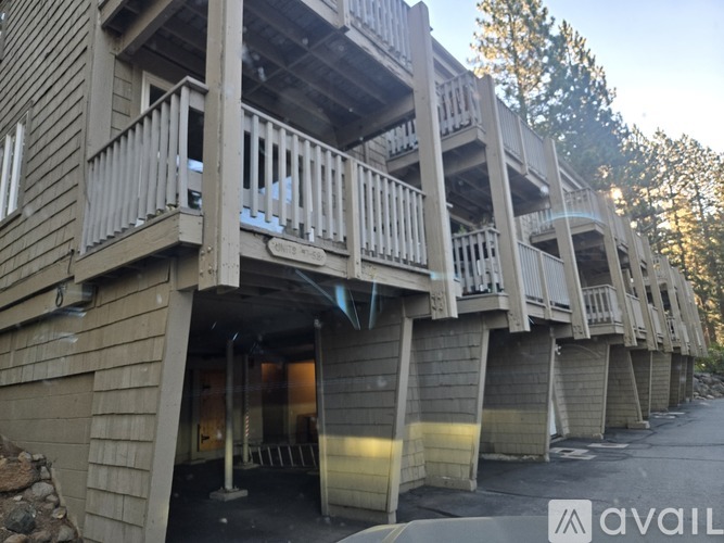 801 Northwood Boulevard 3 Beds Single Family Home for Rent - Photo gallery 2