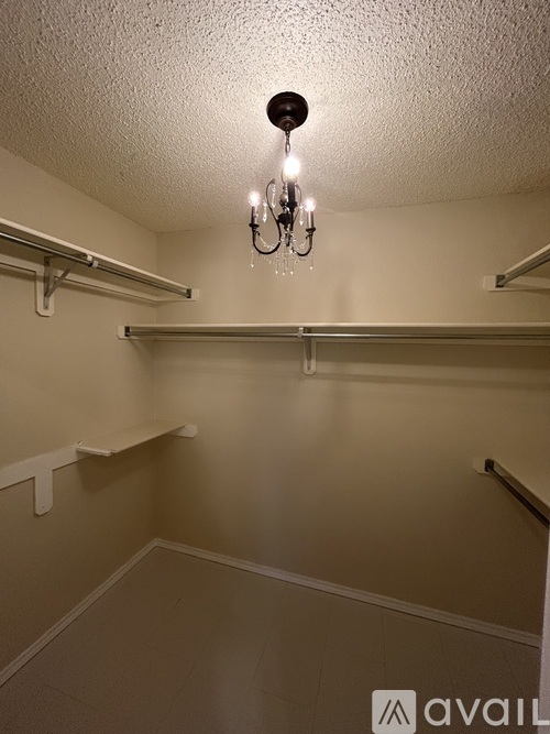 732 Bridle Trail 3 Beds Single Family Home for Rent - Photo gallery 4