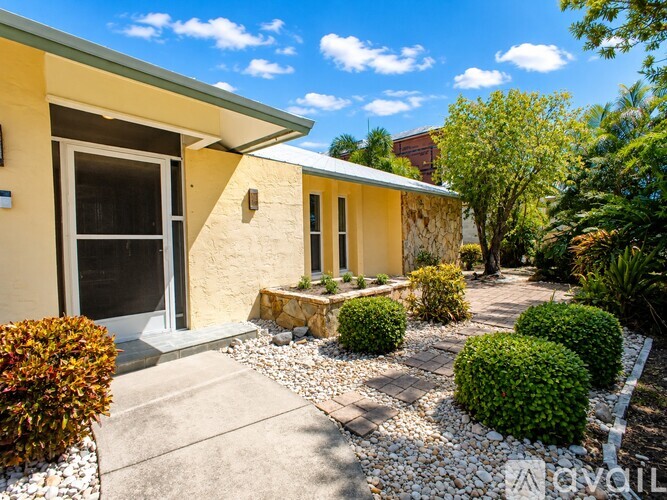 1709 SE 44th St 3 Beds Single Family Home for Rent - Photo gallery 3