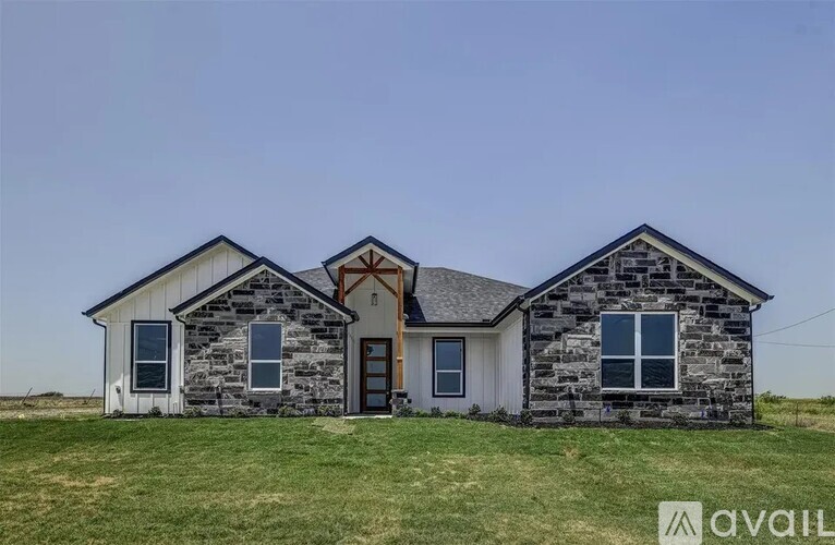 351 Mesa Rdg 4 Beds Single Family Home for Rent - Photo gallery 1