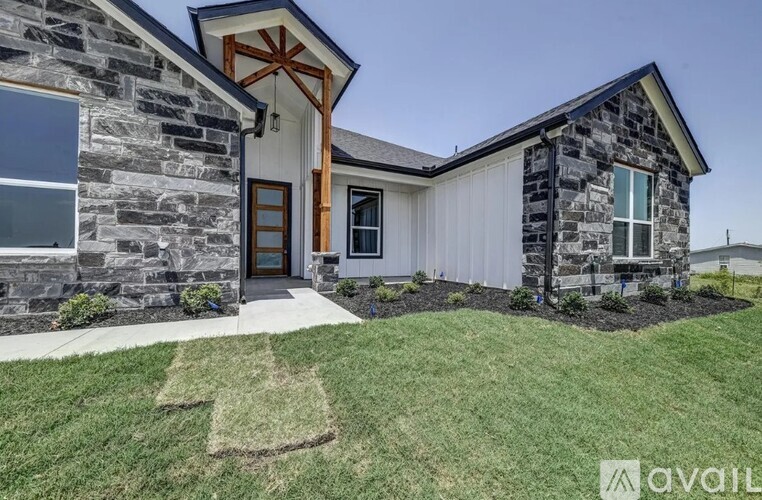351 Mesa Rdg 4 Beds Single Family Home for Rent - Photo gallery 2