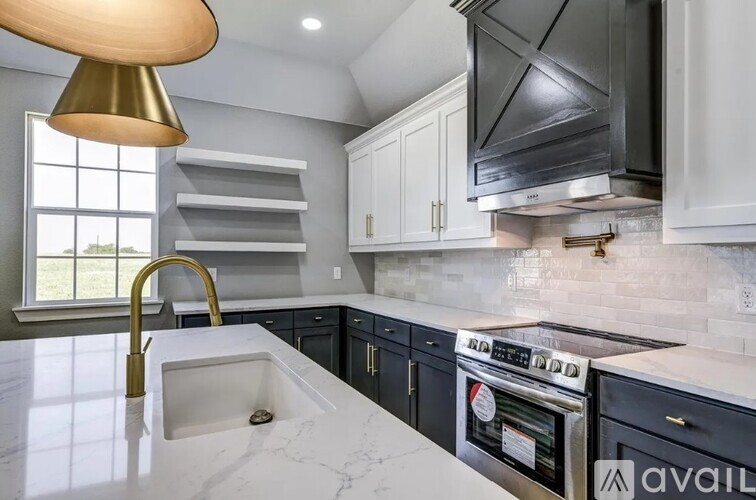 351 Mesa Rdg 4 Beds Single Family Home for Rent - Photo gallery 3