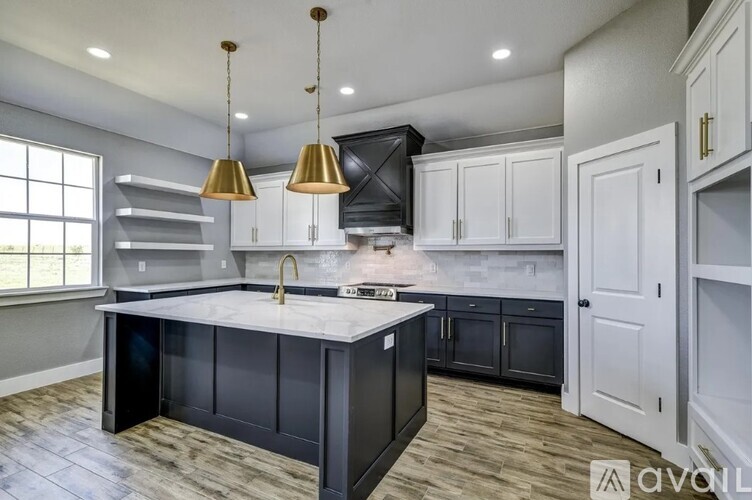 351 Mesa Rdg 4 Beds Single Family Home for Rent - Photo gallery 5