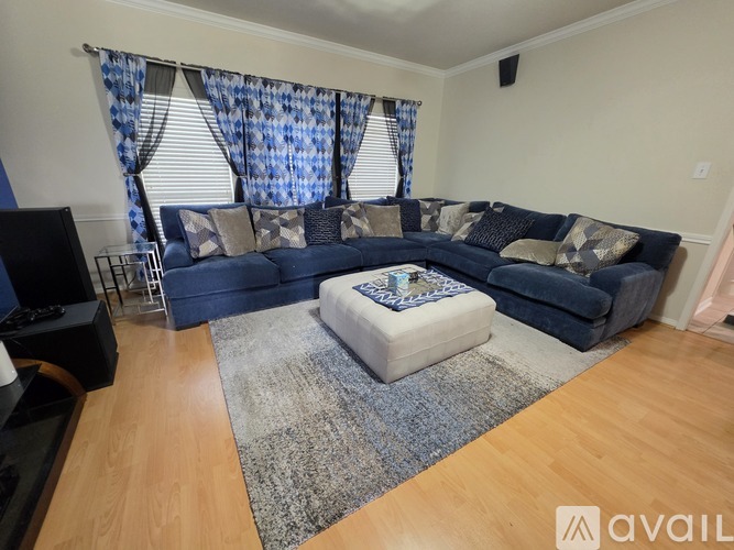 3010 Southern Ln 4 Beds Single Family Home for Rent - Photo gallery 4