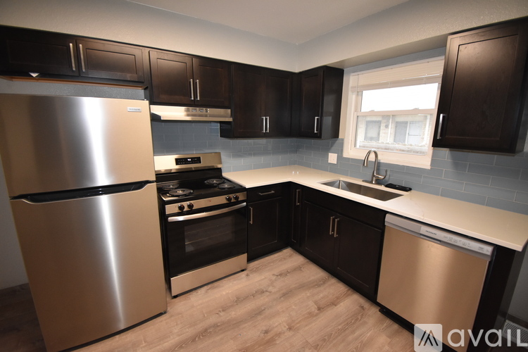 882 Yates St 2 Beds Condo for Rent - Photo gallery 1
