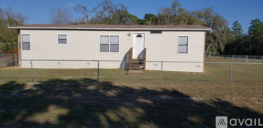 17010 Meridian Blvd 3 Beds Single Family Home for Rent - Photo gallery 5