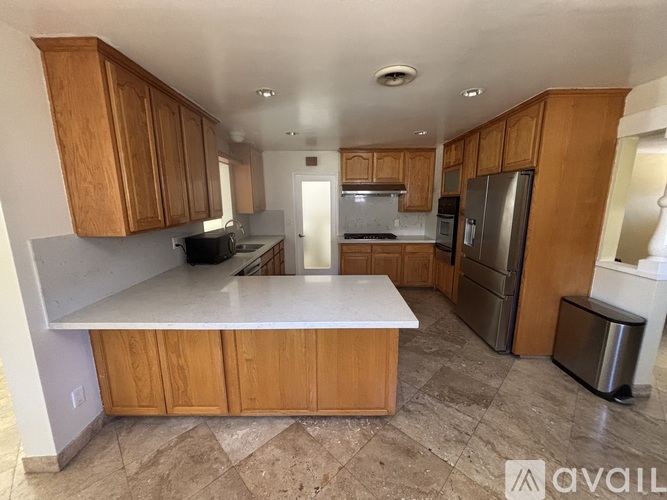 677 Taft Court 3 Beds Single Family Home for Rent - Photo gallery 3