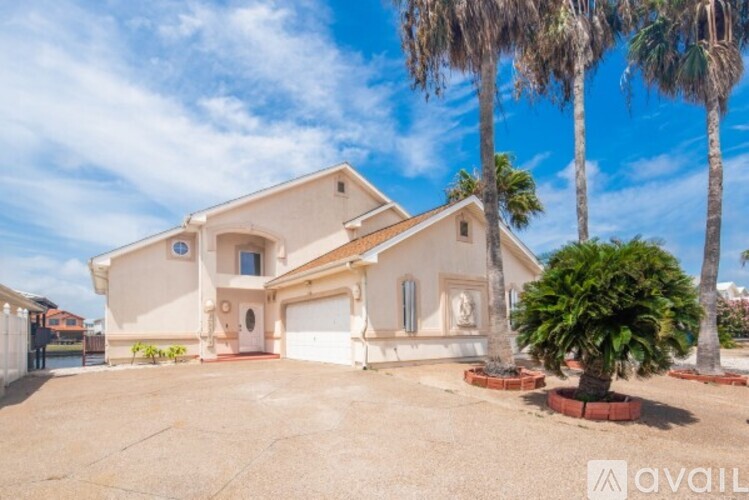 15361 Yardarm Ct 3 Beds Single Family Home for Rent - Photo gallery 1
