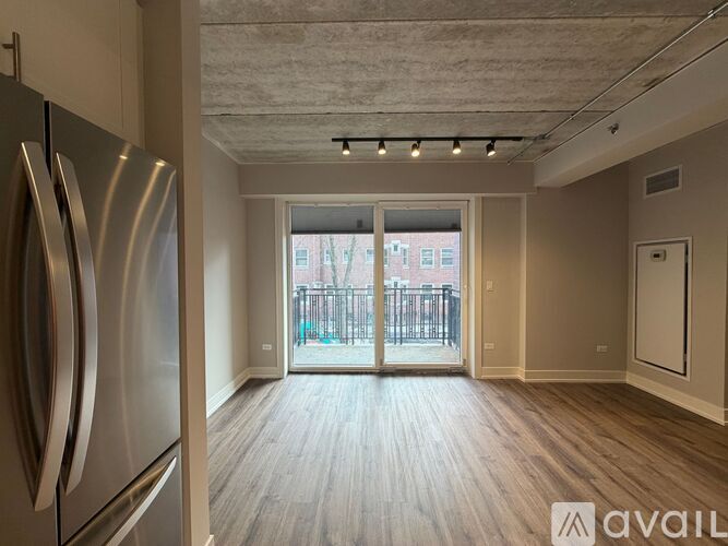 952 W Carmen Ave 2 Beds Apartment for Rent - Photo gallery 3