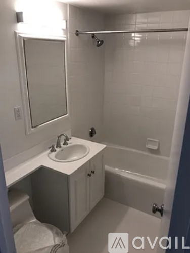 210 E 68th St 1 Apartment for Rent - Photo gallery 5