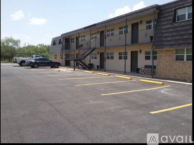 106 Fairway Dr 2 Beds Apartment for Rent - Photo gallery 1