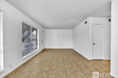 136 59Th St N 2 Beds Apartment for Rent