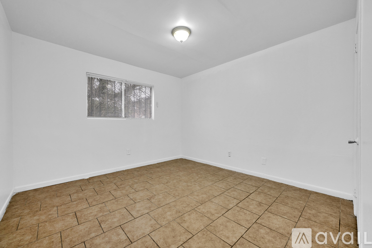 136 59th St N 2 Beds Apartment for Rent - Photo gallery 5