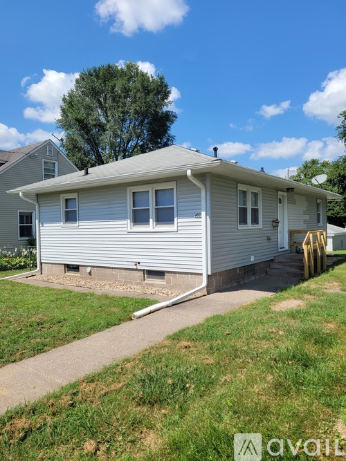 430 W 30th St 4 Beds Single Family Home for Rent - Photo gallery 1