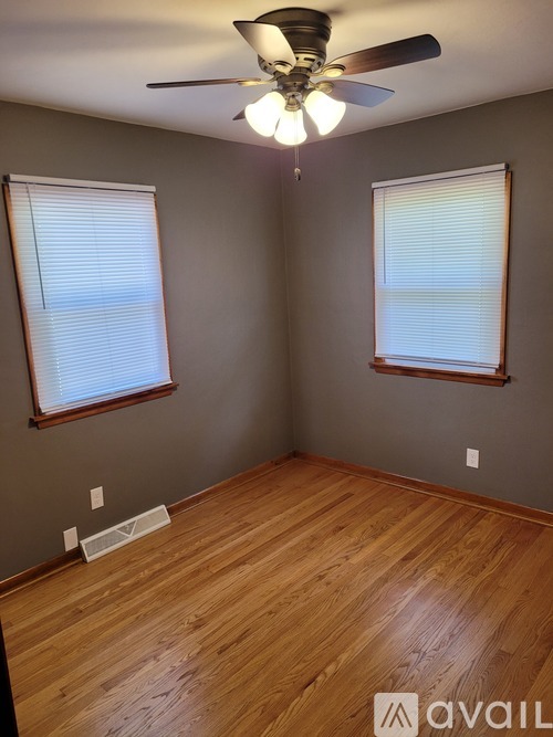 430 W 30th St 4 Beds Single Family Home for Rent - Photo gallery 5