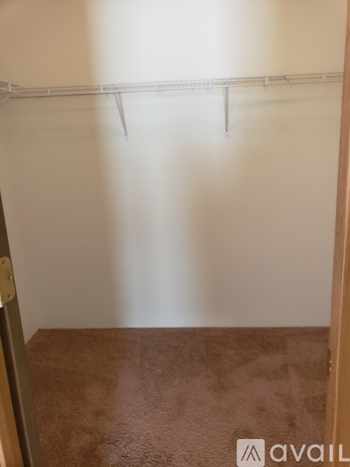 7301 Southwest Lee Boulevard 2 Beds Apartment for Rent - Photo gallery 3
