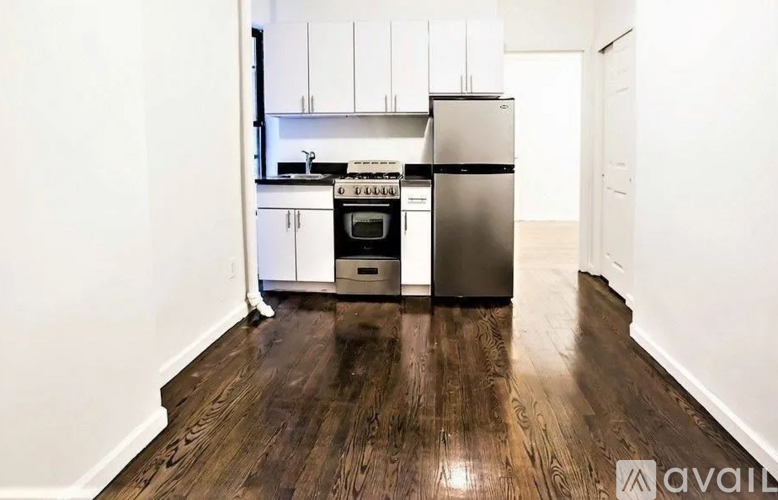 304 East 62nd Street 1 Single Family Home for Rent - Photo gallery 2