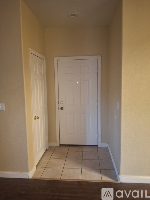 1420 Bow Creek Court 3 Beds Single Family Home for Rent - Photo gallery 4