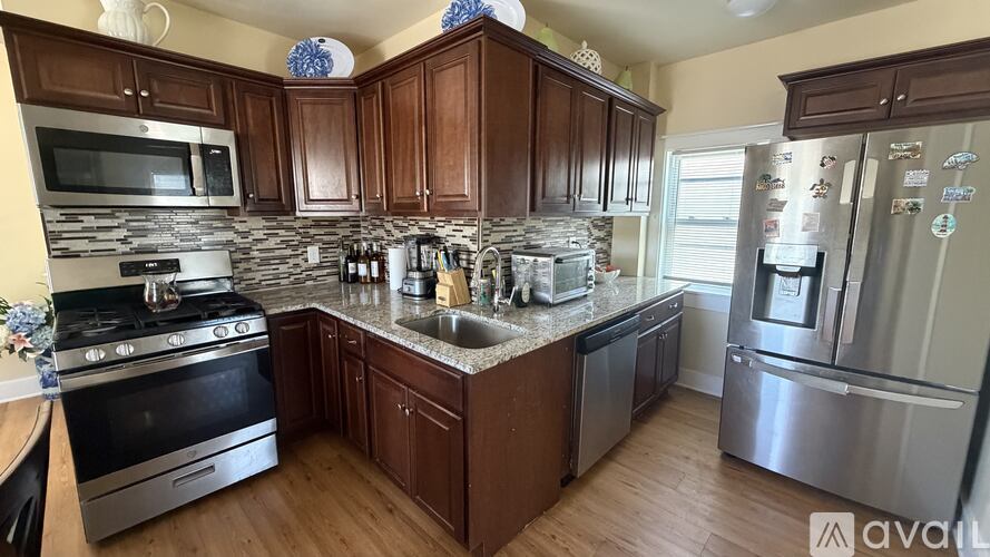 730 Boston Street 3 Beds Single Family Home for Rent - Photo gallery 2
