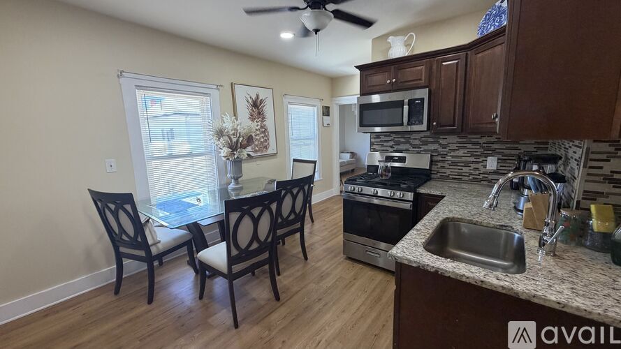 730 Boston Street 3 Beds Single Family Home for Rent - Photo gallery 4