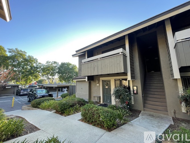 160 Streamwood 1 Condo for Rent - Photo gallery 2