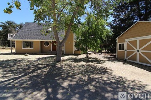 5892 Parkhill Rd 3 Beds Apartment for Rent
