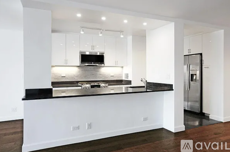 506 E 76th St 2 Beds Apartment for Rent - Photo gallery 3
