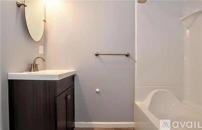 118 Webb Avenue 4 Beds Single Family Home for Rent - Photo gallery 5
