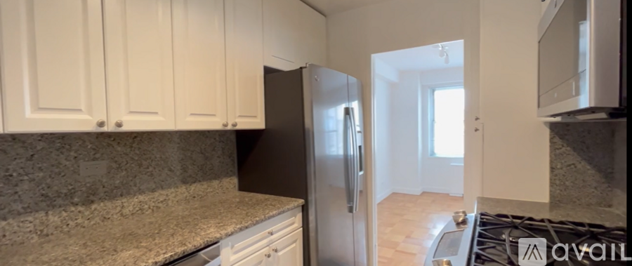 506 E 76th St 2 Beds Apartment for Rent - Photo gallery 4