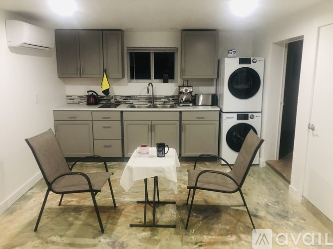 110 U Vista Court 2 Beds Apartment for Rent - Photo gallery 2
