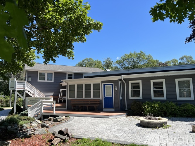 3295 Silver Lake Drive 4 Beds Single Family Home for Rent - Photo gallery 4