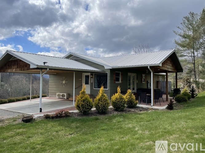 163 Messer Road 2 Beds Single Family Home for Rent - Photo gallery 2