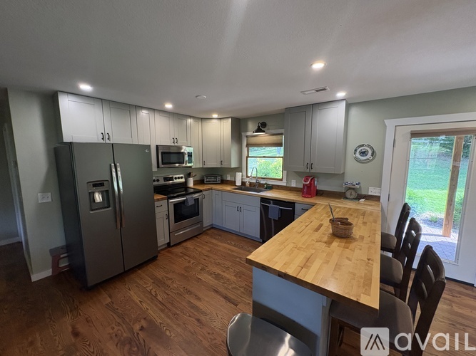 163 Messer Road 2 Beds Single Family Home for Rent - Photo gallery 5
