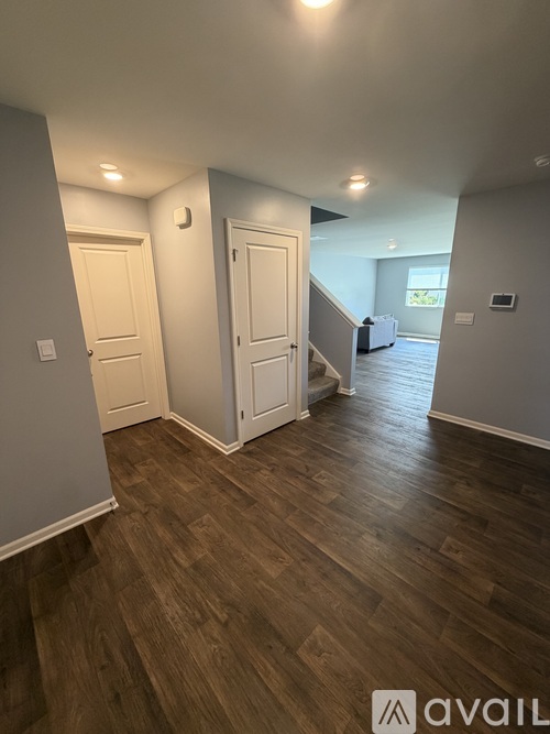 9 West Lake Court 3 Beds Townhouse for Rent - Photo gallery 4