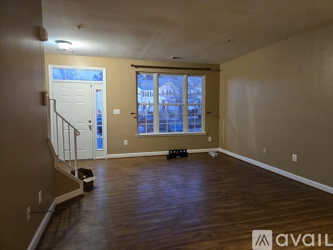 2707 Oak Leaf Court 2 Beds Condo for Rent - Photo gallery 2