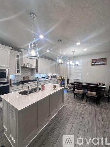 7204 Running Iron Trail 4 Beds Single Family Home for Rent - Photo gallery 2